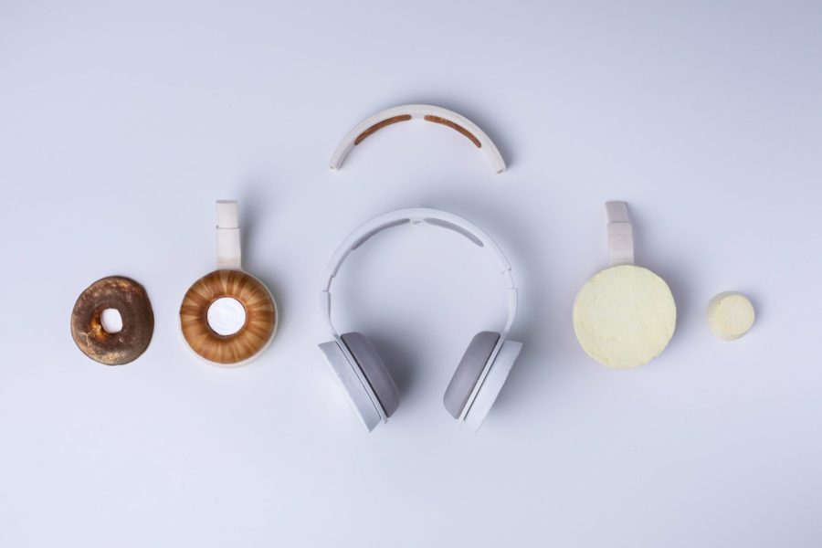 “Mushroom headphones,” gum sneakers and apple bags: 13 sustainable alternatives available now
