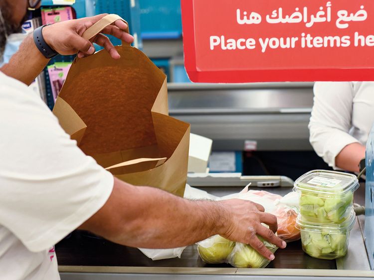 Abu Dhabi reduces number of single-use plastic bags by 90%