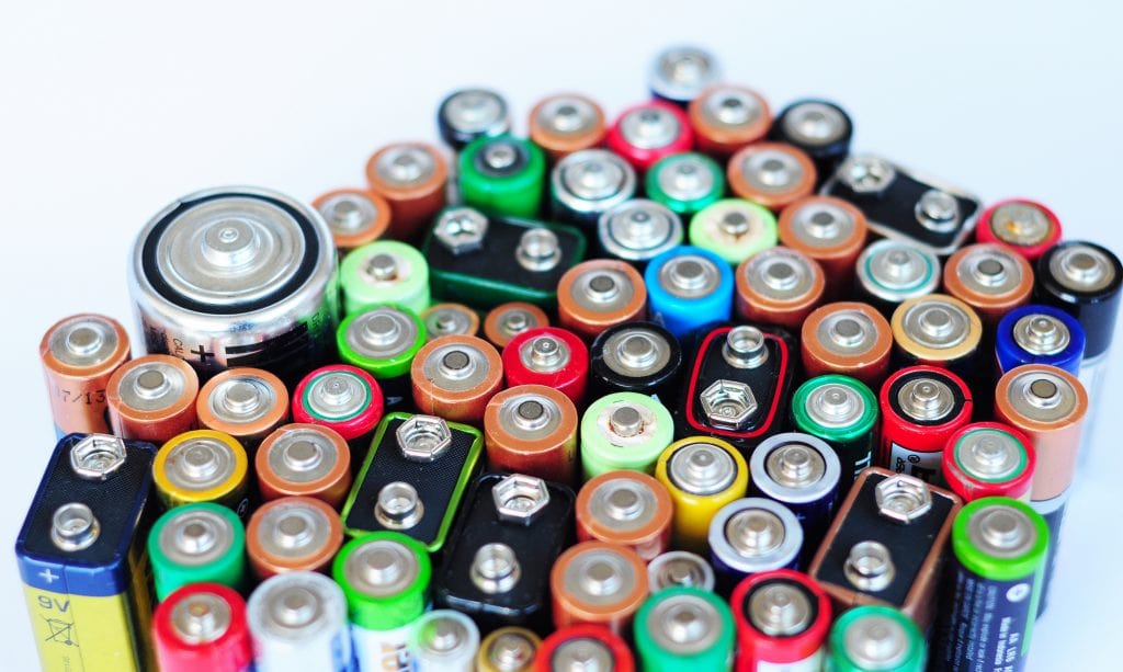 Faster, cleaner way to extract lithium from battery waste