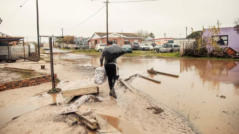 Coastal flooding to almost double by turn of the century, study shows