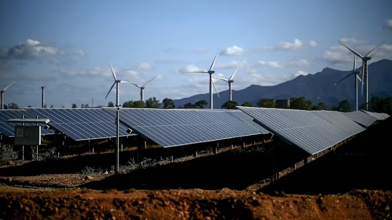 Renewable energy investment ‘must triple to $1.5tn by 2030’ to achieve global goals