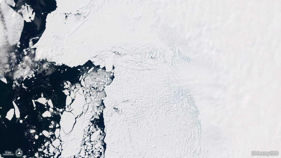 Hundreds of hidden earthquakes found at Antarctica’s Doomsday Glacier